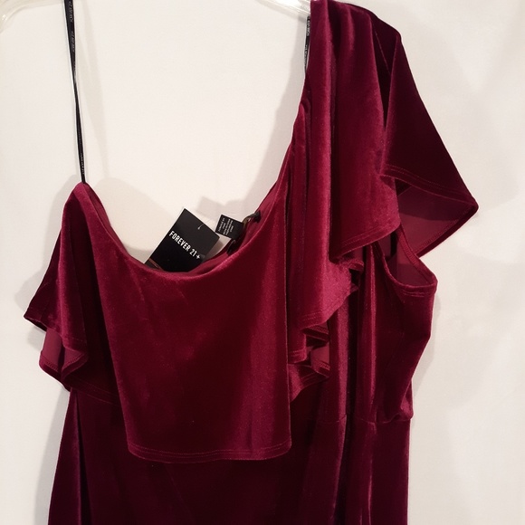 Forever21 One Shoulder Velvet Dress - Picture 2 of 8